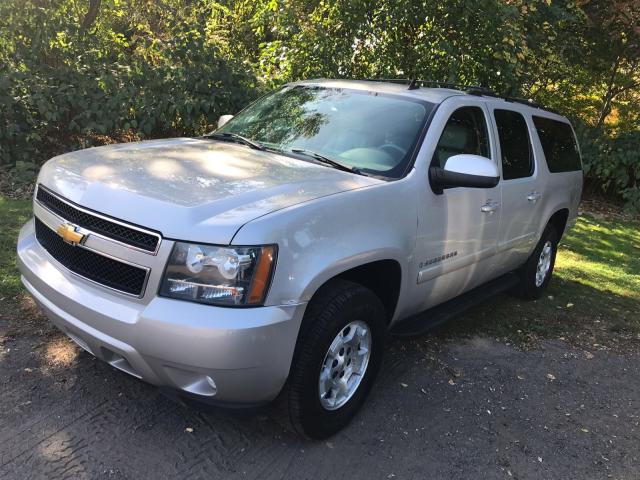 1GNFK16397J235472 - 2007 CHEVROLET SUBURBAN SILVER photo 2