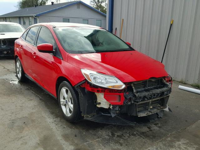 1FAHP3F28CL323147 - 2012 FORD FOCUS SE RED photo 1