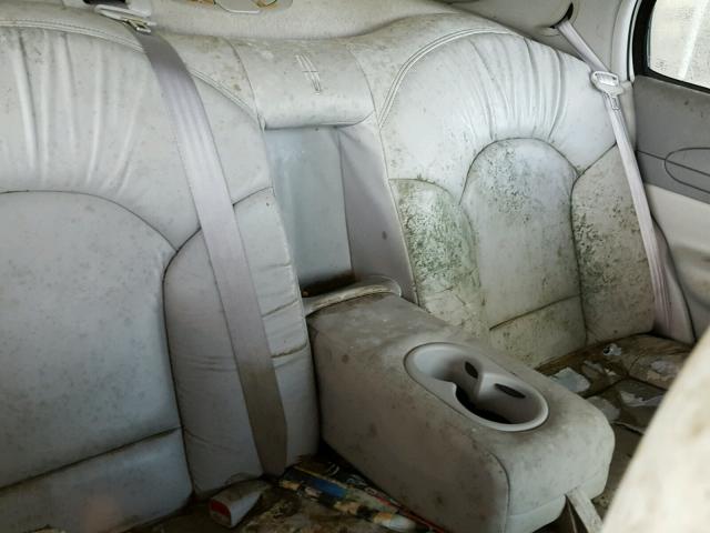 1LNFM97V5WY604704 - 1998 LINCOLN CONTINENTA WHITE photo 6