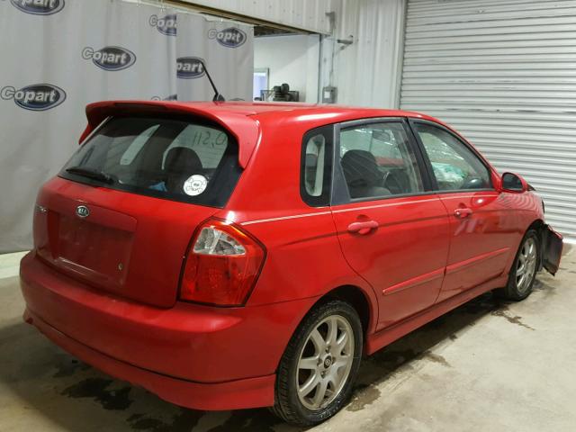 KNAFE161955073117 - 2005 KIA SPECTRA5 RED photo 4