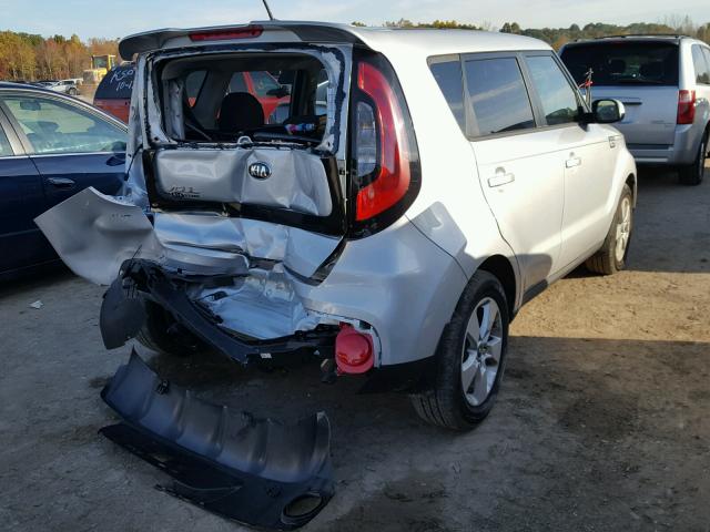 KNDJN2A25H7466365 - 2017 KIA SOUL SILVER photo 4