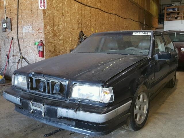 YV1LS5515P2076165 - 1993 VOLVO 850 BLACK photo 2