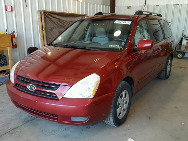 KNDMB233176110768 - 2007 KIA SEDONA EX RED photo 2