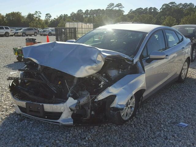 1FA6P0G70E5395693 - 2014 FORD FUSION SILVER photo 2