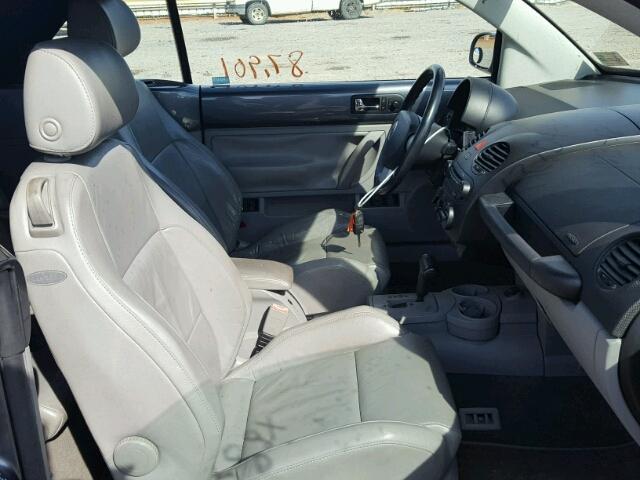 3VWCD31Y25M307551 - 2005 VOLKSWAGEN NEW BEETLE Boz foto 5