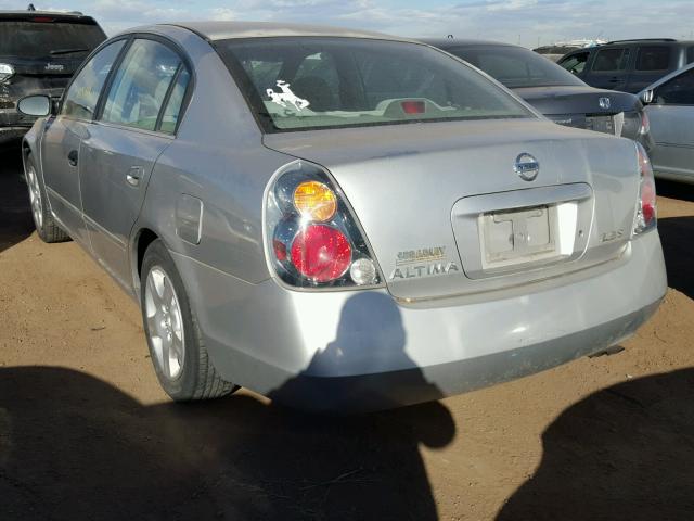 1N4AL11D32C113029 - 2002 NISSAN ALTIMA BAS SILVER photo 3