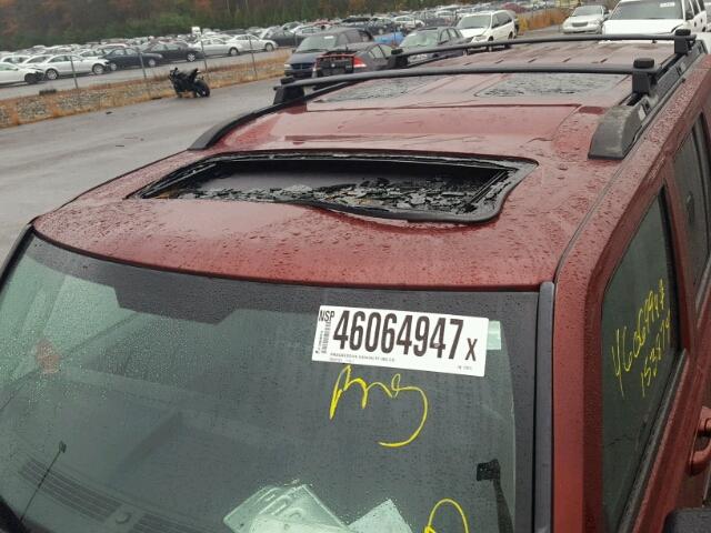 1J8HG48P17C528610 - 2007 JEEP COMMANDER BURGUNDY photo 9