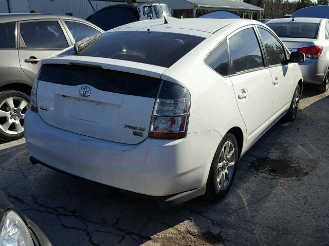 JTDKB22U740009587 - 2004 TOYOTA PRIUS WHITE photo 4