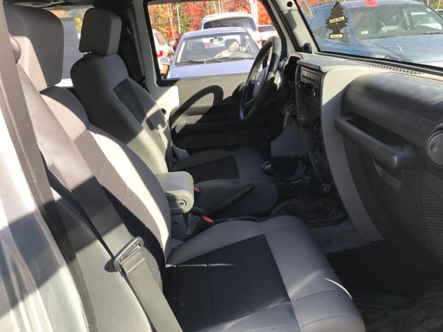 1J4GA39149L759703 - 2009 JEEP WRANGLER U SILVER photo 5