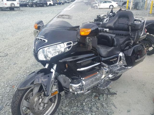 1HFSC47083A207639 - 2003 HONDA GL1800 BLACK photo 2