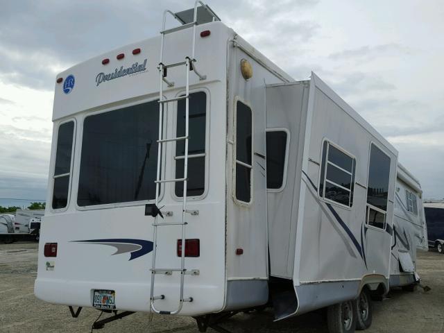 1KB311S2X3E136504 - 2003 HOLI RAMBLER WHITE photo 4