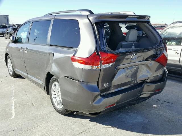 5TDYK3DC5CS210453 - 2012 TOYOTA SIENNA XLE GRAY photo 3