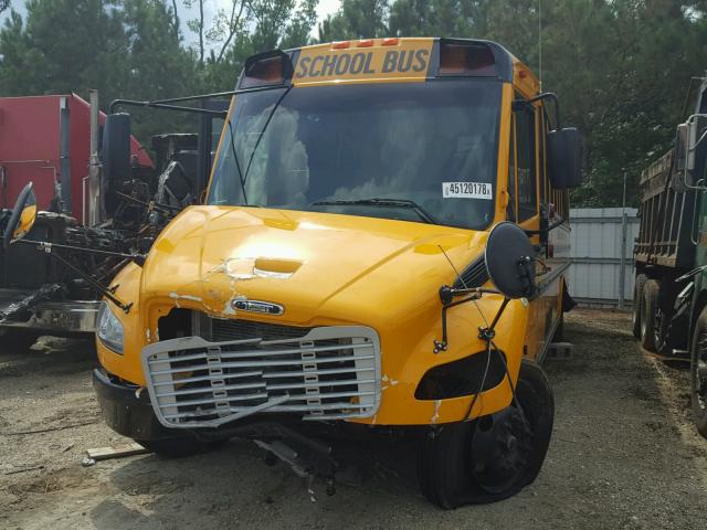 4UZABRDT6HCHW8405 - 2017 FREIGHTLINER CHASSIS B2 黄色 照片 2