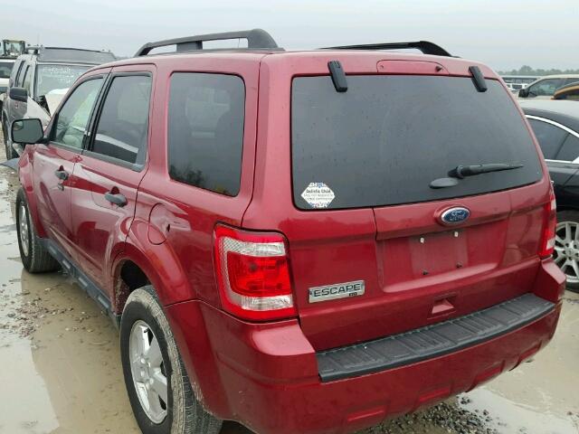 1FMCU0D76CKC41073 - 2012 FORD ESCAPE RED photo 3