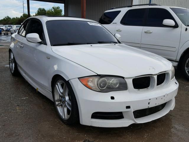 WBAUC7C54AVK96053 - 2010 BMW 135 I WHITE photo 1