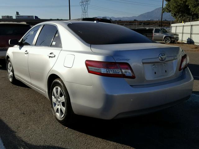 4T4BF3EK7BR163468 - 2011 TOYOTA CAMRY BASE SILVER photo 3