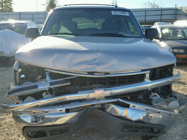 1GNEK13ZX4R291907 - 2004 CHEVROLET TAHOE K150 TAN photo 7