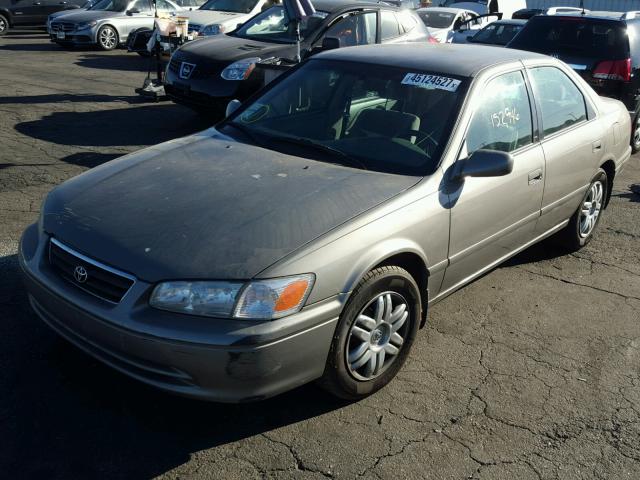 4T1BG22K41U040490 - 2001 TOYOTA CAMRY CE GRAY photo 2