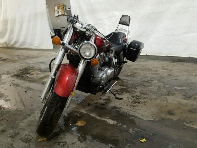 JH2RC5005CK800109 - 2012 HONDA VT750 C RED photo 2