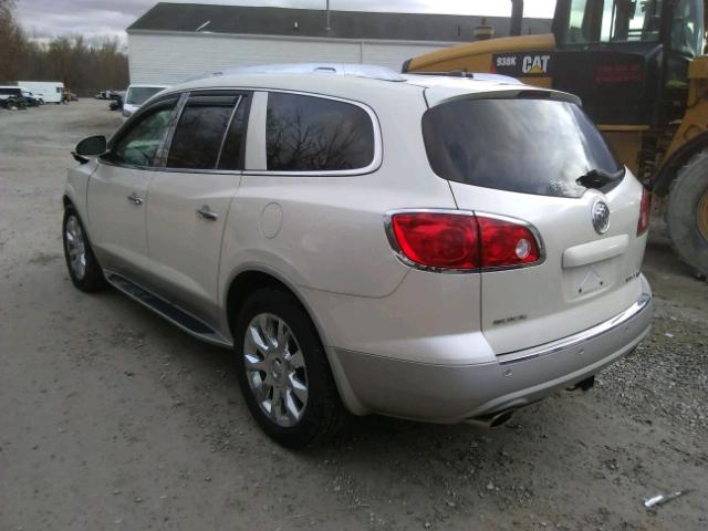 5GAKVCEDXBJ260783 - 2011 BUICK ENCLAVE CX WHITE photo 3