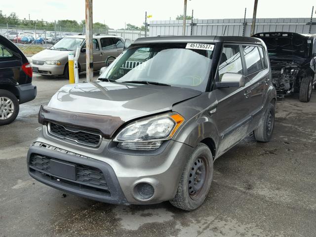 KNDJT2A55D7562524 - 2013 KIA SOUL GRAY photo 2