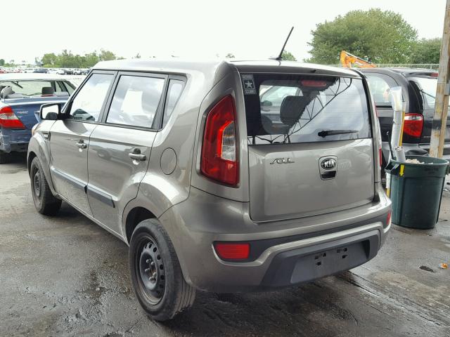 KNDJT2A55D7562524 - 2013 KIA SOUL GRAY photo 3