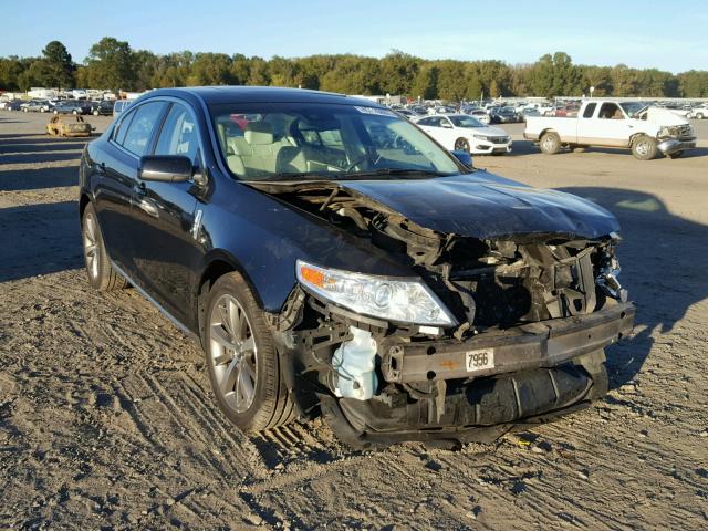 1LNHM93R29G606499 - 2009 LINCOLN MKS BLUE photo 1