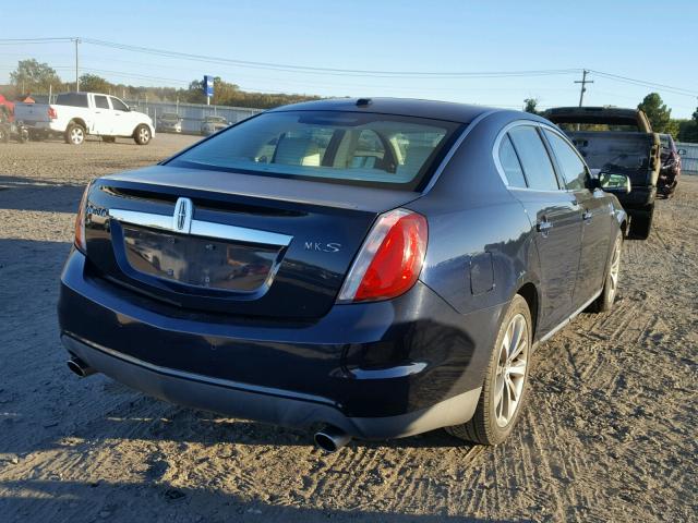 1LNHM93R29G606499 - 2009 LINCOLN MKS BLUE photo 4