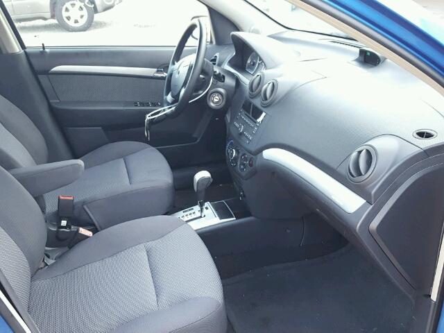 KL1TD5DE0AB090512 - 2010 CHEVROLET AVEO LS BLUE photo 5