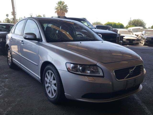 YV1MS382882384106 - 2008 VOLVO S40 2.4I SILVER photo 1