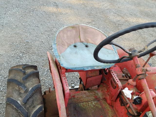 14321A - 1942 FARM TRACTOR RED photo 6