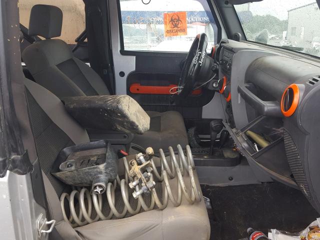 1J4AA2D1XAL121872 - 2010 JEEP WRANGLER S SILVER photo 5