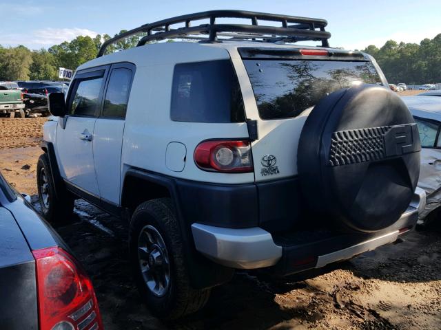 JTEBU4BF7DK171162 - 2013 TOYOTA FJ CRUISER WHITE photo 3