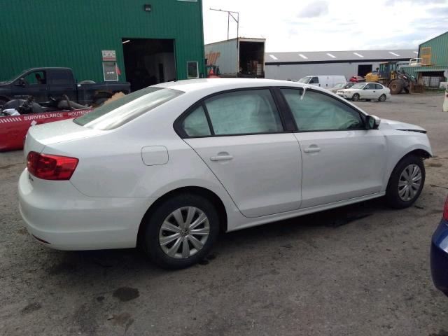 3VW1K7AJ9EM256993 - 2014 VOLKSWAGEN JETTA BASE 白色 照片 4