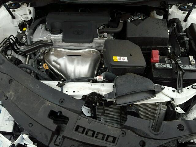 4T1BF1FK3HU314215 - 2017 TOYOTA CAMRY LE თეთრი ფოტო 7