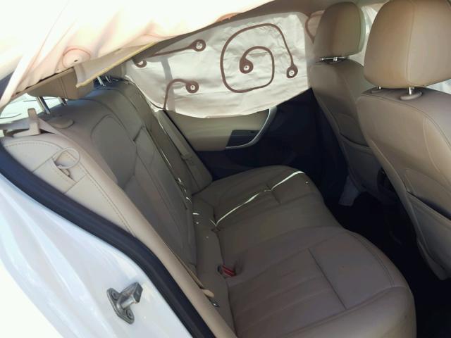 2G4GR5ER6C9211881 - 2012 BUICK REGAL WHITE photo 6