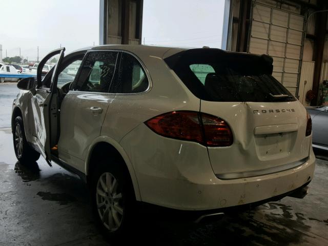 WP1AA2A22DLA09668 - 2013 PORSCHE CAYENNE WHITE photo 3