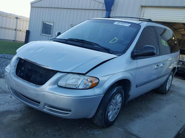 1C4GP45RX5B159466 - 2005 CHRYSLER TOWN & COU SILVER photo 2