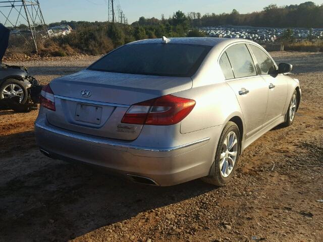 KMHGC4DD6CU189000 - 2012 HYUNDAI GENESIS 3. SILVER photo 4