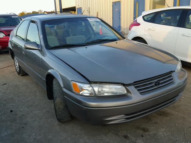 4T1BG22KXVU006821 - 1997 TOYOTA CAMRY GOLD photo 1