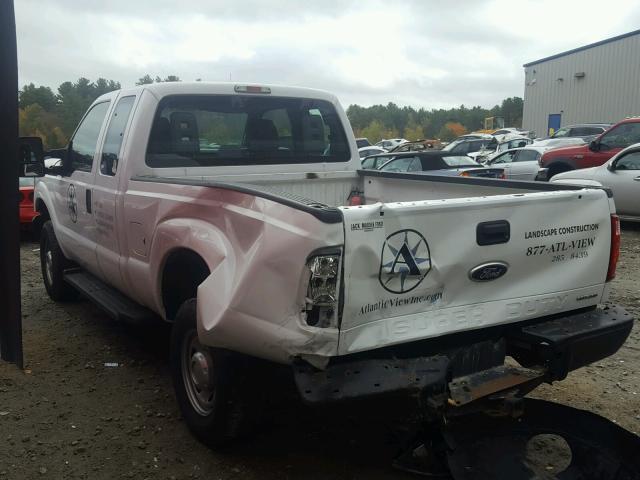 1FT7X2B64CEB71624 - 2012 FORD F250 SUPER WHITE photo 3