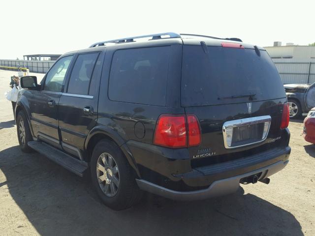 5LMFU28R64LJ17155 - 2004 LINCOLN NAVIGATOR შავი ფოტო 3