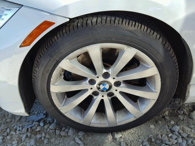 WBAPH5C50BF094051 - 2011 BMW 328 I SULE WHITE photo 10