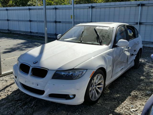 WBAPH5C50BF094051 - 2011 BMW 328 I SULE WHITE photo 2