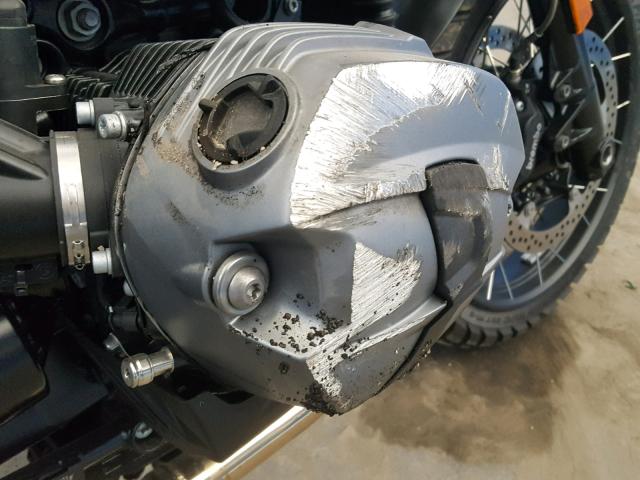 WB10J3300HZ794271 - 2017 BMW R NINE T S SILVER photo 9