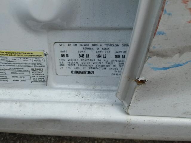 KL1TD6DE9BB138421 - 2011 CHEVROLET AVEO LS WHITE photo 10