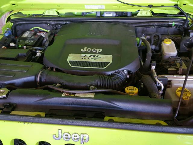 1C4AJWAG0DL563621 - 2013 JEEP WRANGLER GREEN photo 7