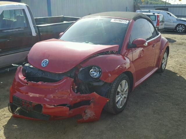 3VWRW3AL5AM005013 - 2010 VOLKSWAGEN NEW BEETLE 红色 照片 2