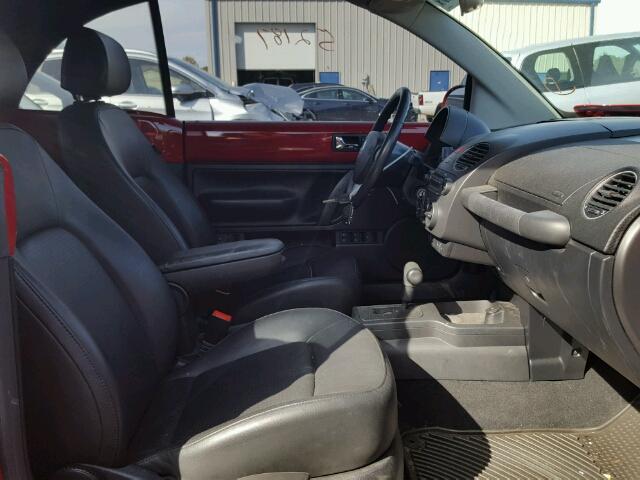 3VWRW3AL5AM005013 - 2010 VOLKSWAGEN NEW BEETLE 红色 照片 5