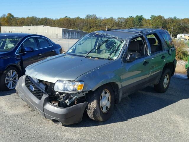 1FMYU02Z66KA33757 - 2006 FORD ESCAPE XLS GREEN photo 2